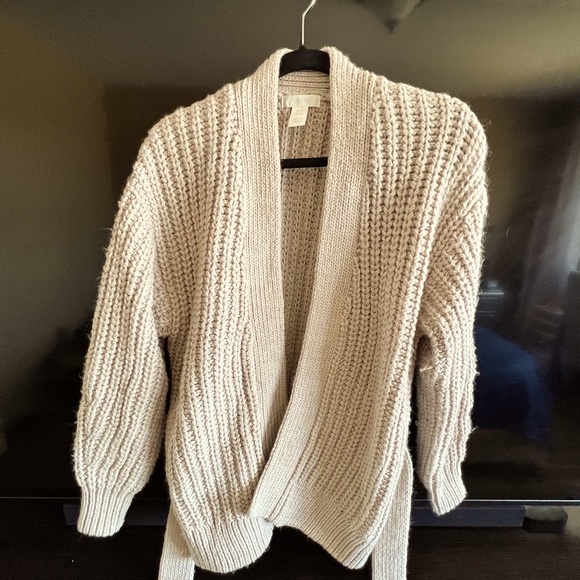 Beige woven sweater - Picture 1 of 5